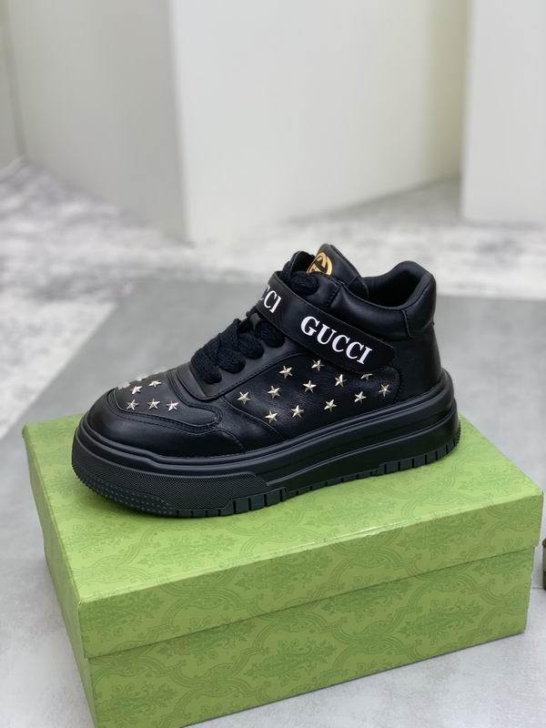 Gucci Men's Shoes 966